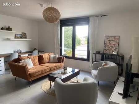 appartement 2 pièces 56 m²