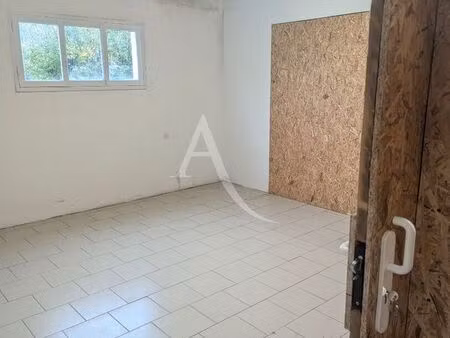 parking/box 16 m² la barre de monts