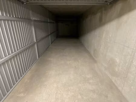 a louer box/garage fermé sécurisé 25m2 en enfilade ave. drionne ave. mesureur