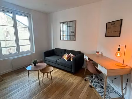 t2 meuble de 32m2  jean jaures  690 cc