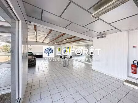 vente bureaux et commerces à bressuire (79300) : à vendre / 922m² bressuire