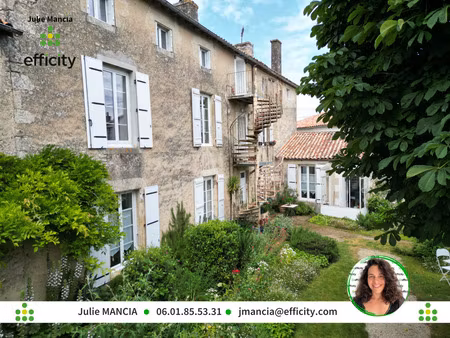 maison 10 pièces - 295 m²