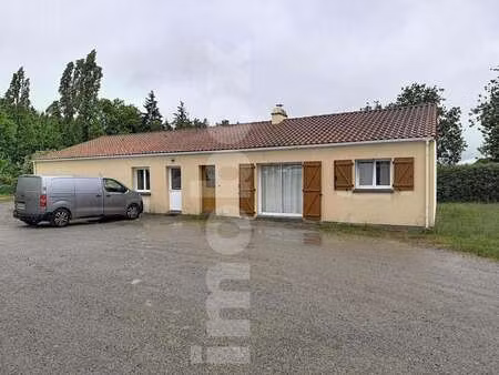 vente bureaux et commerces à oudon (44521) : à vendre / 190m² oudon