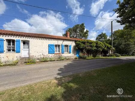 vente maison à la garnache (85710) : à vendre / 236m² la garnache