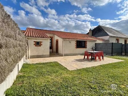 vente maison à la garnache (85710) : à vendre / 83m² la garnache