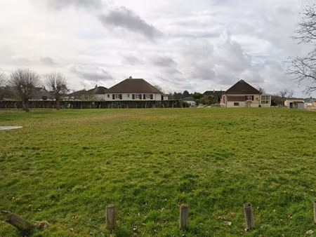 vente terrain 798 m² à bourges (18000)  74 000 €