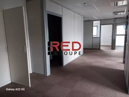 location bureaux 92 m²