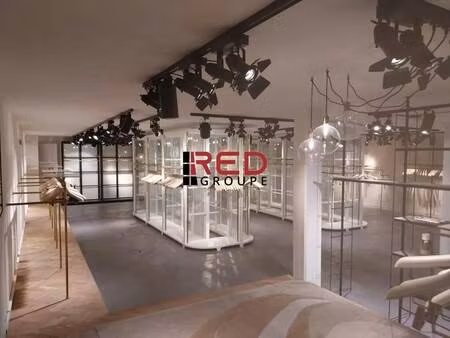location commerce aix en provence 13100 163m²