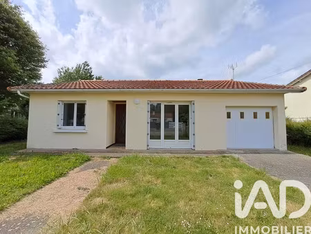 pavillon à vasles (79340)