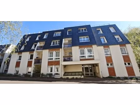 lumineux et spacieux appartement f3 à 4 minutes à pied de la gare