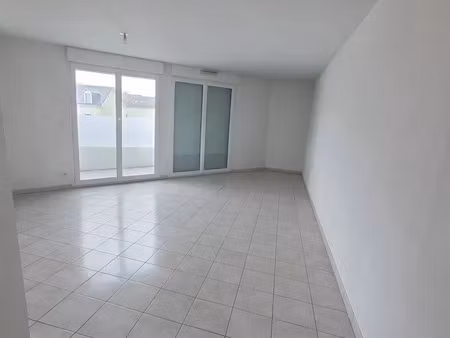 le mans – t3 avec parking en résidence récente – 69 m²