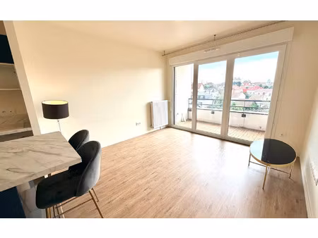 location appartement  m² t-2 à rosny-sous-bois  980 €