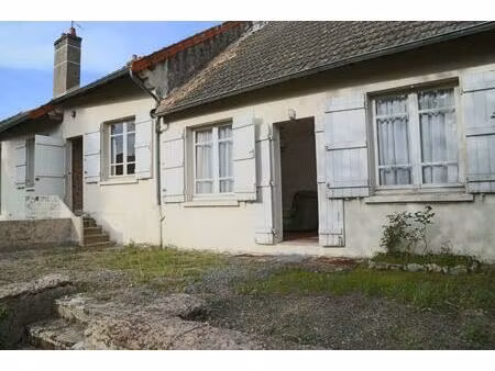 maisons d'habitation composée de deux anciens logements à proximité du lac