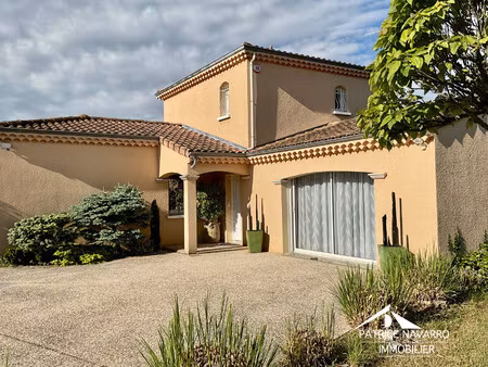maison 7 pièces 170 m²