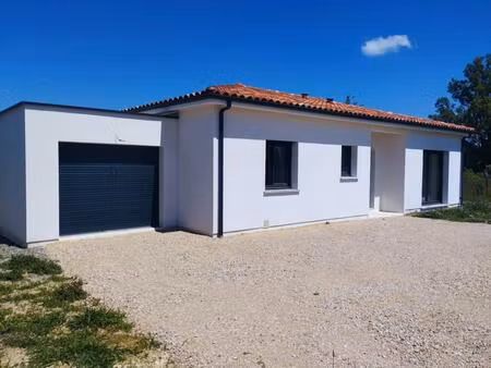 lumineuse villa t4 neuve
