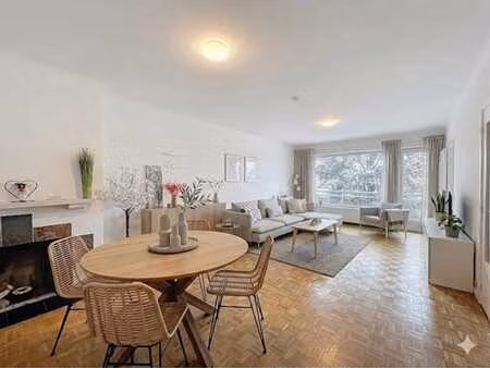 heusy : appartement deux chambres + terrasse et garage