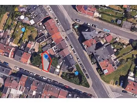 terrain à bâtir de 1 are 38 ca à proximité immédiate de la g