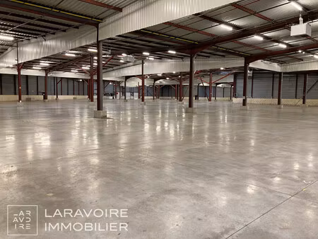 location local commercial