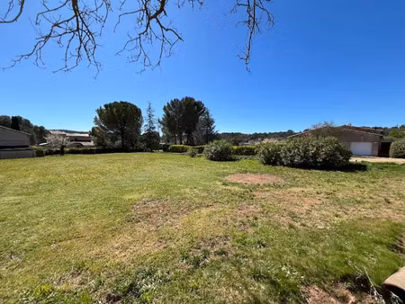 vente terrain 1121 m² à salernes (83690)  135 000 €
