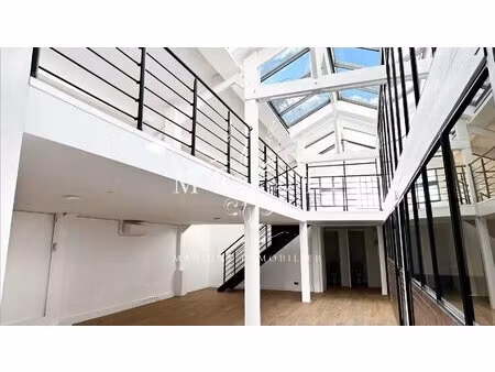 vincennes - bureaux entièrement rénovés - grands volumes - verrière zénithale