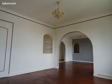 appartement t4/t5 lumineux et spacieux à bergerac – quartier la madeleine