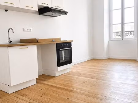 appartement entièrement rénové centre de thouars