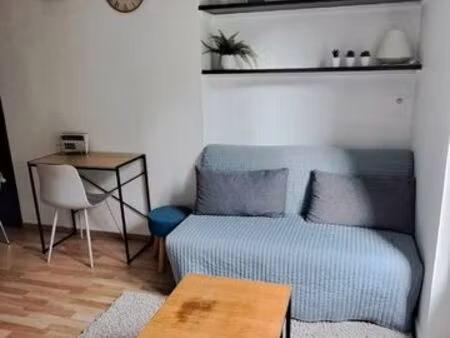 studio 18m2 quartier blanqui (proche cathédrale)