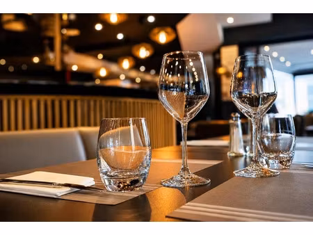 vente locaux professionnels 1 pièce 157 m² à annemasse (74100)  239 000 €