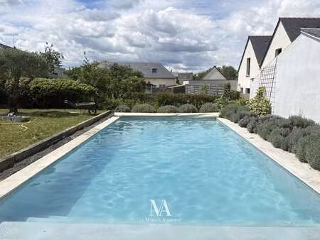 location maison piscine à angers (49000) : à louer piscine / 157m² angers