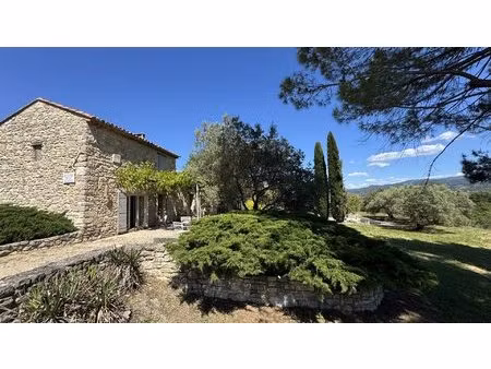 magifique maison en pierre avec piscine et vue panoramique