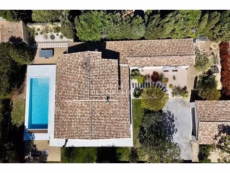 superbe maison contemporaine au coeur de maussane-les-alpilles