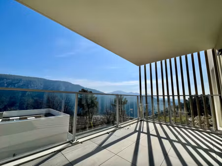 magnifique t3 de 66 m² avec sa terrasse de 10 m²