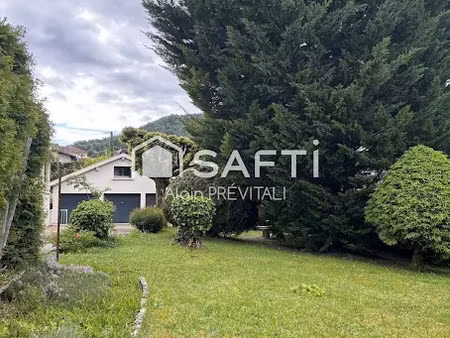 vente parking à oyonnax (01100)  106 000 €