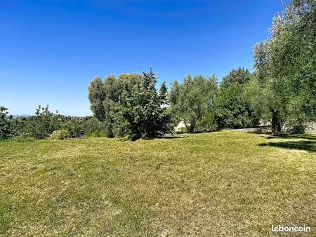 terrain 463 m² nice