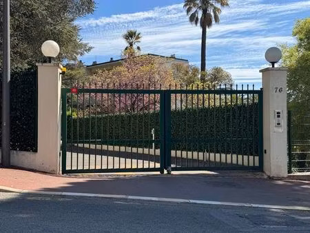 cannes – garage fermé en résidence sécurisée – quartier montrose