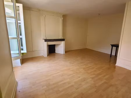 location appartement 1 pièce 37.54 m² à dun-sur-auron (18130)  325 €