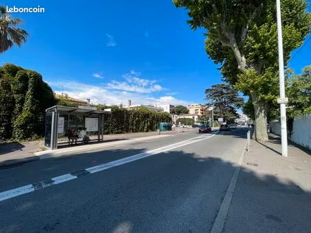 emplacement food truck premium — cros-de-cagnes — disponible temporairement