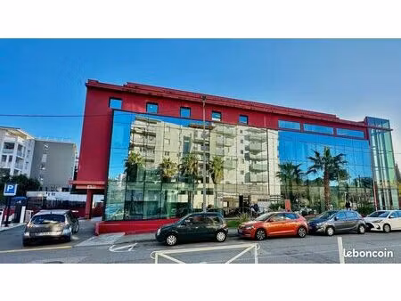 local commercial 217 m² antibes