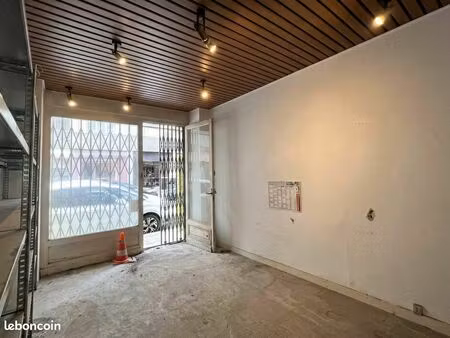 local commercial 27 m² nice