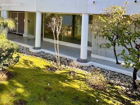 local commercial 48 m² nice