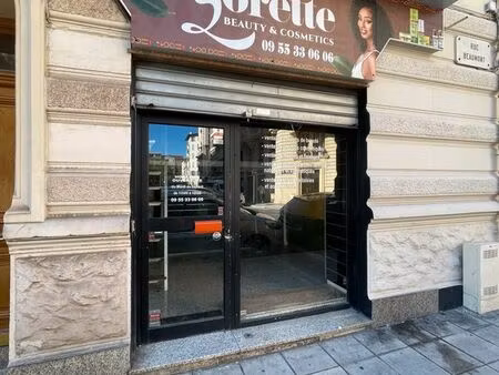 murs commerciaux à vendre 170000