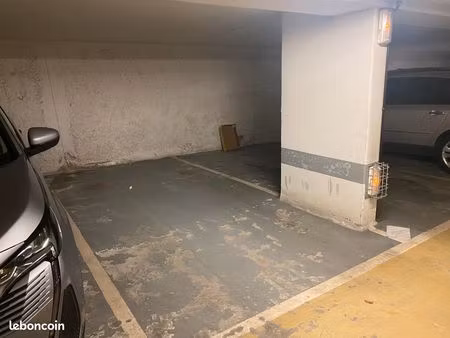 parking/box 14 m² paris