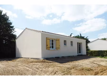 location maison 3 pièces 72 m² à bassens (33530)