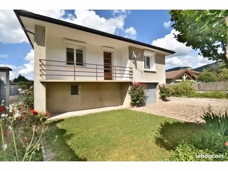 villa 4 pièces 90 m²