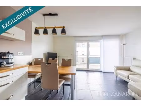 appartement 2 pièces en duplex avec terrasses et garage!