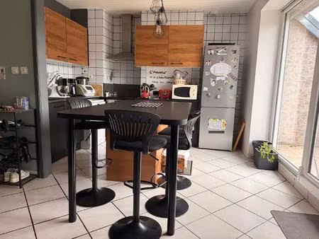 appartement 93 m2  3 chambres  terrasse et garage