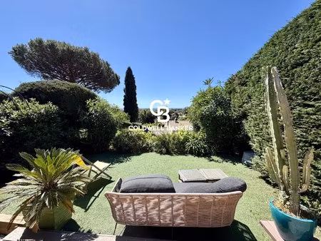 charme & douceur de vivre  mas avec jardin et vue mer