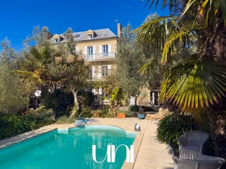 maison 9 pièces de 250m2 avec piscine - ouistreham