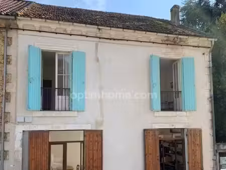maison au cœur d'un village historique (gers - 32)