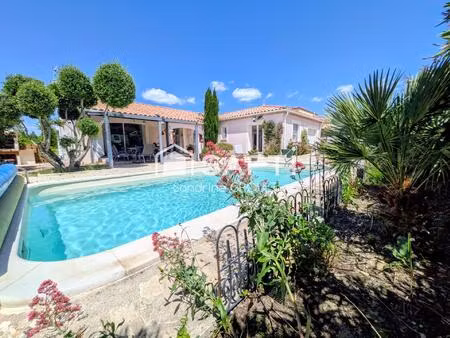 magnifique villa plain pied 133m² avec piscine